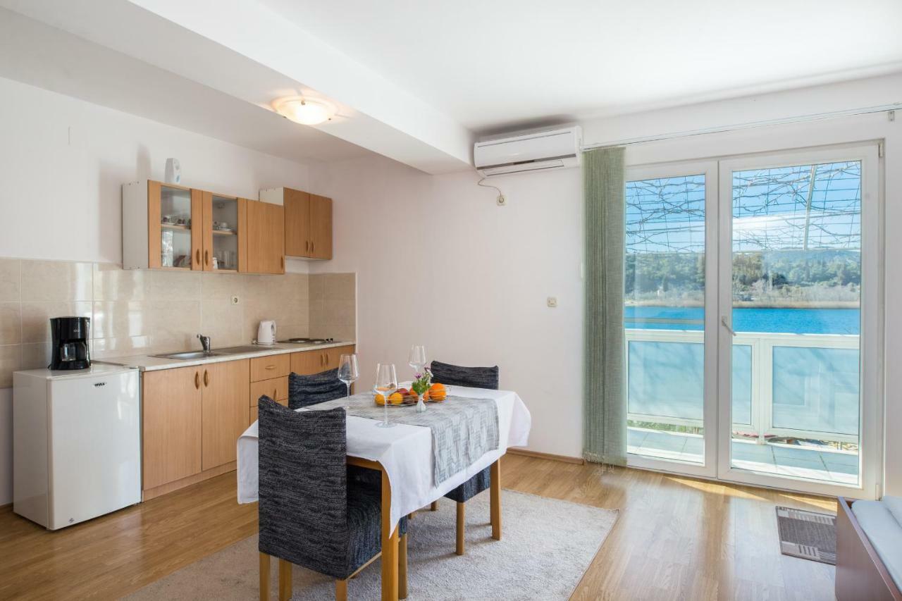 Apartments Barbir Плоче Екстер'єр фото