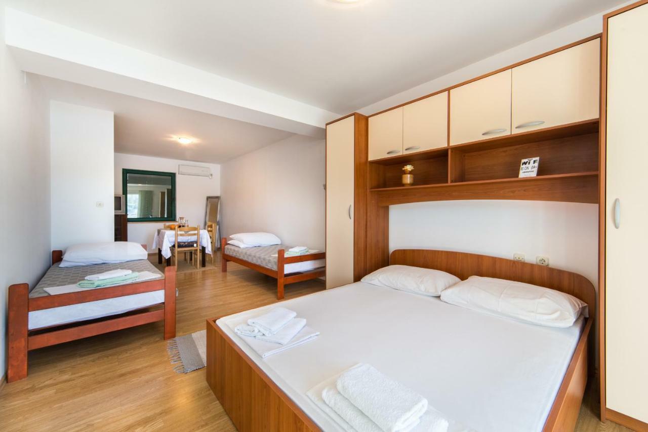 Apartments Barbir Плоче Екстер'єр фото