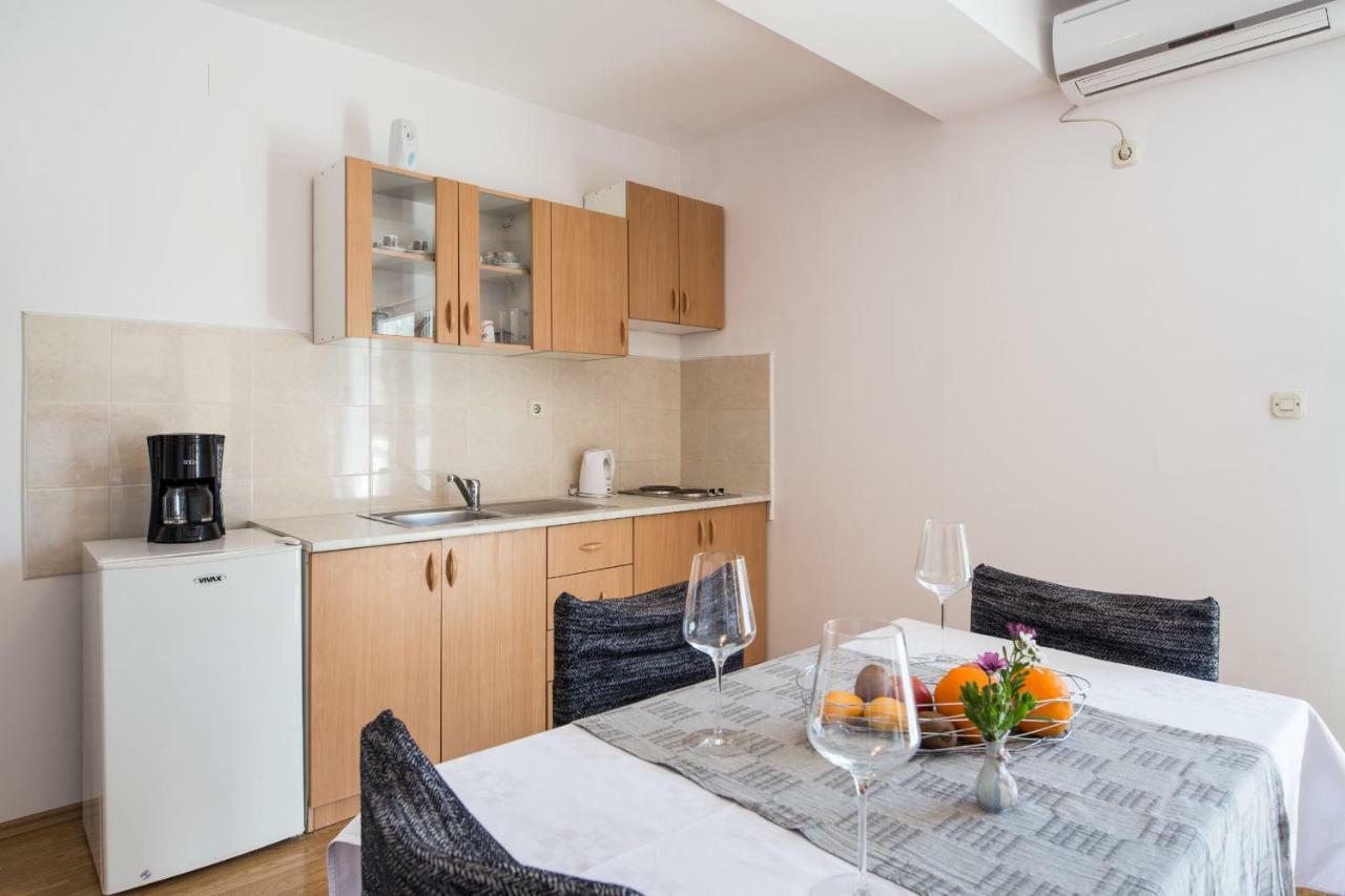 Apartments Barbir Плоче Екстер'єр фото