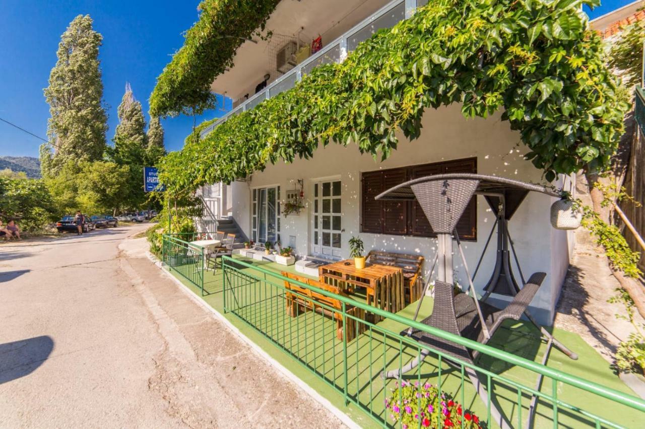 Apartments Barbir Плоче Екстер'єр фото