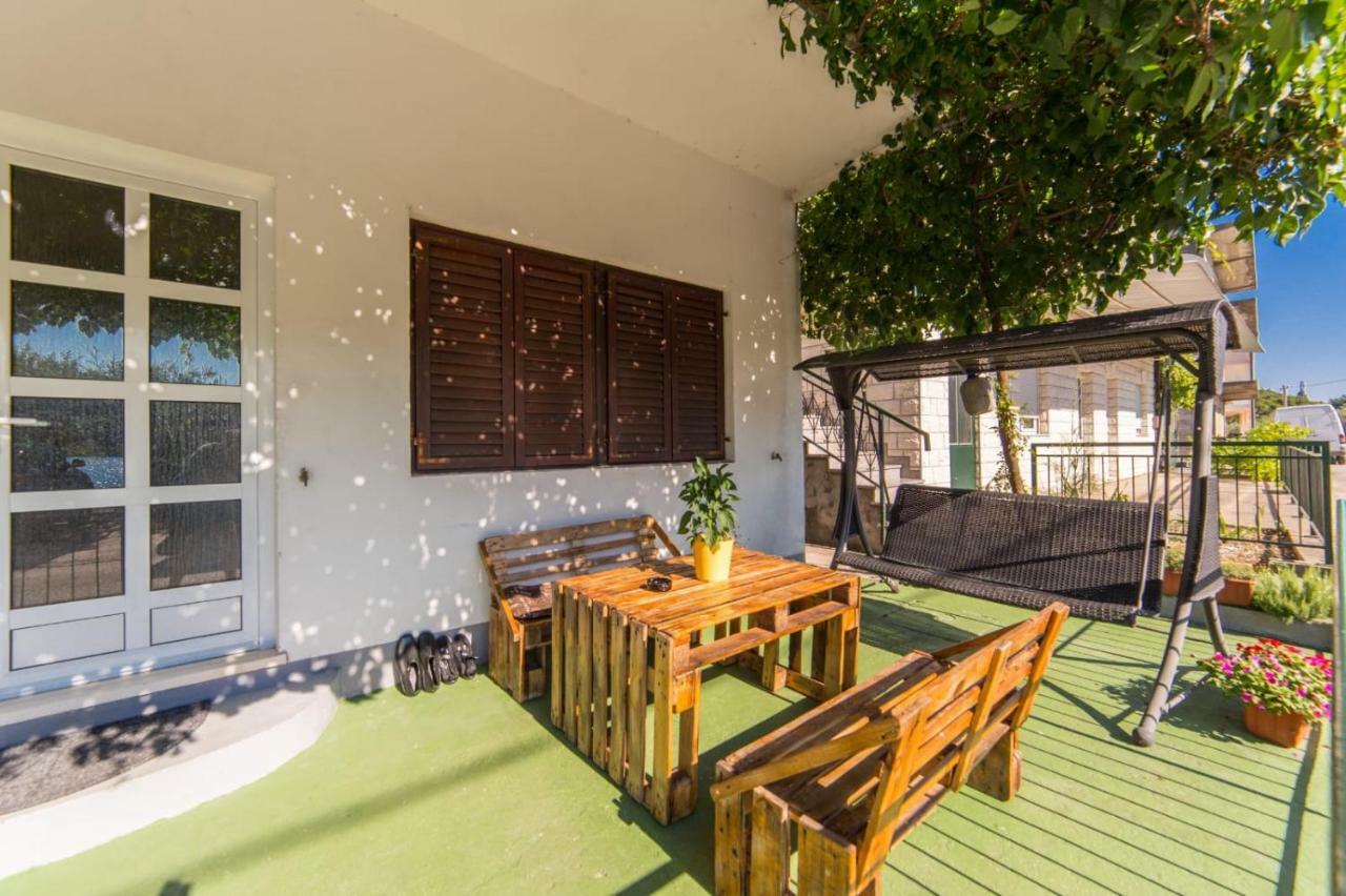 Apartments Barbir Плоче Екстер'єр фото
